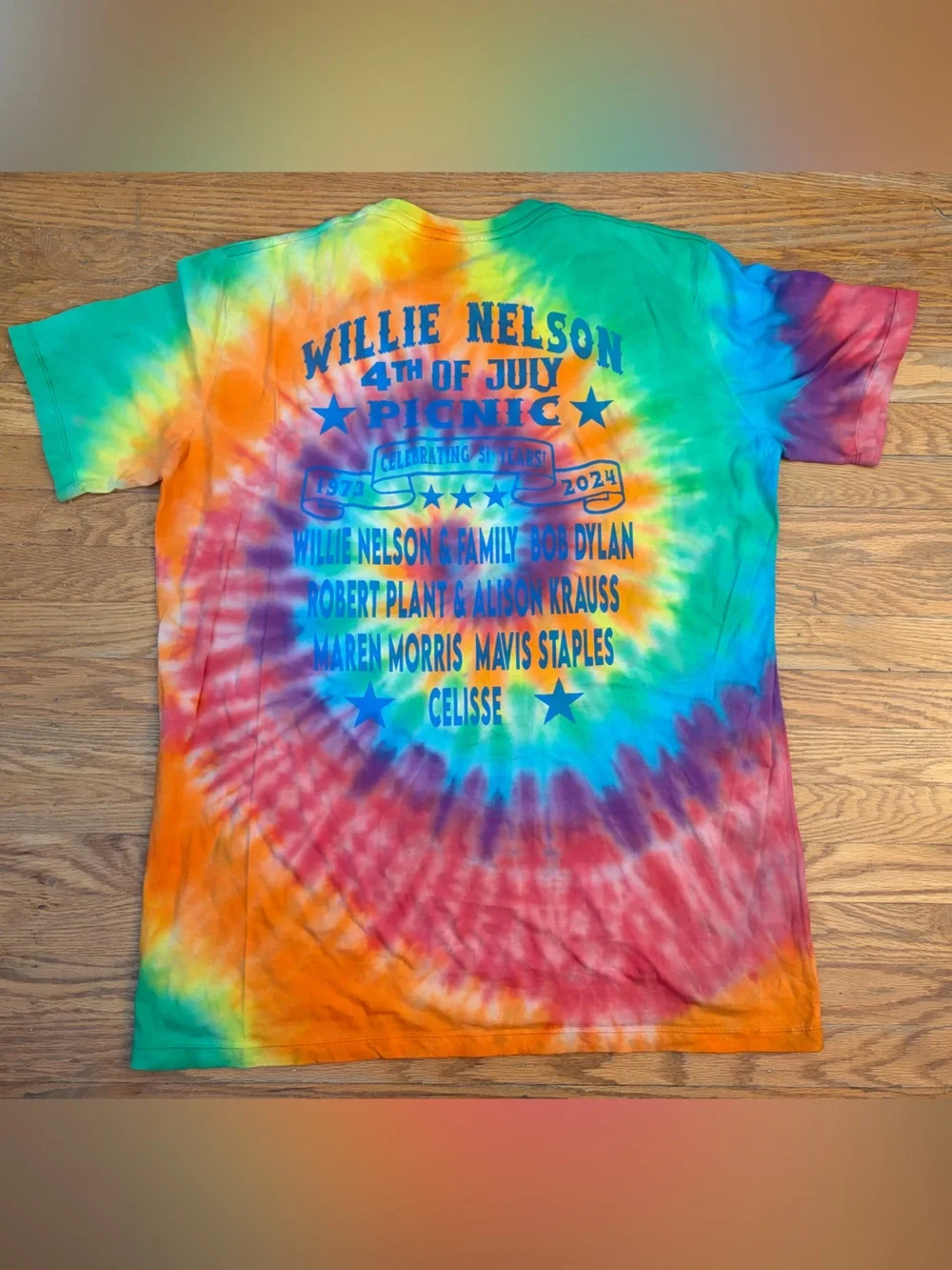 Willie Nelson’s 4th of July Picnic Tee - L